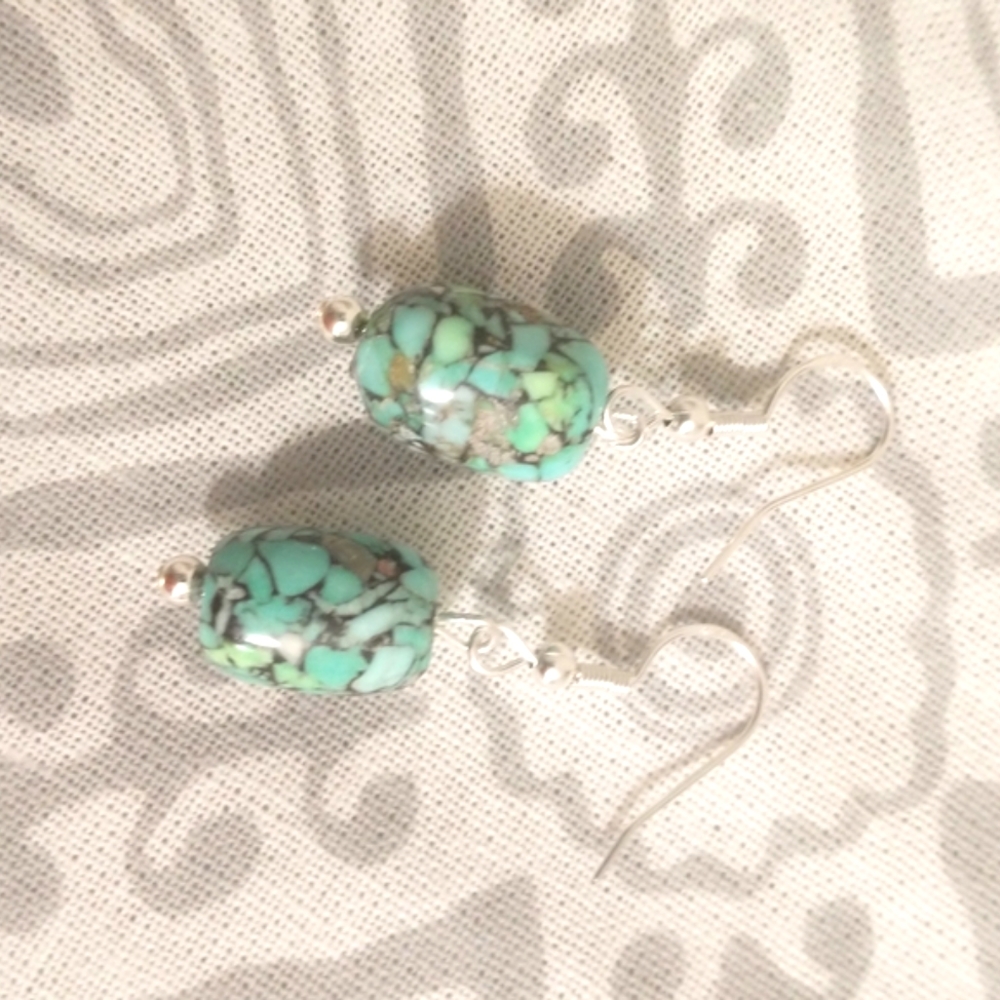 Earrings - Picture 2 of 4